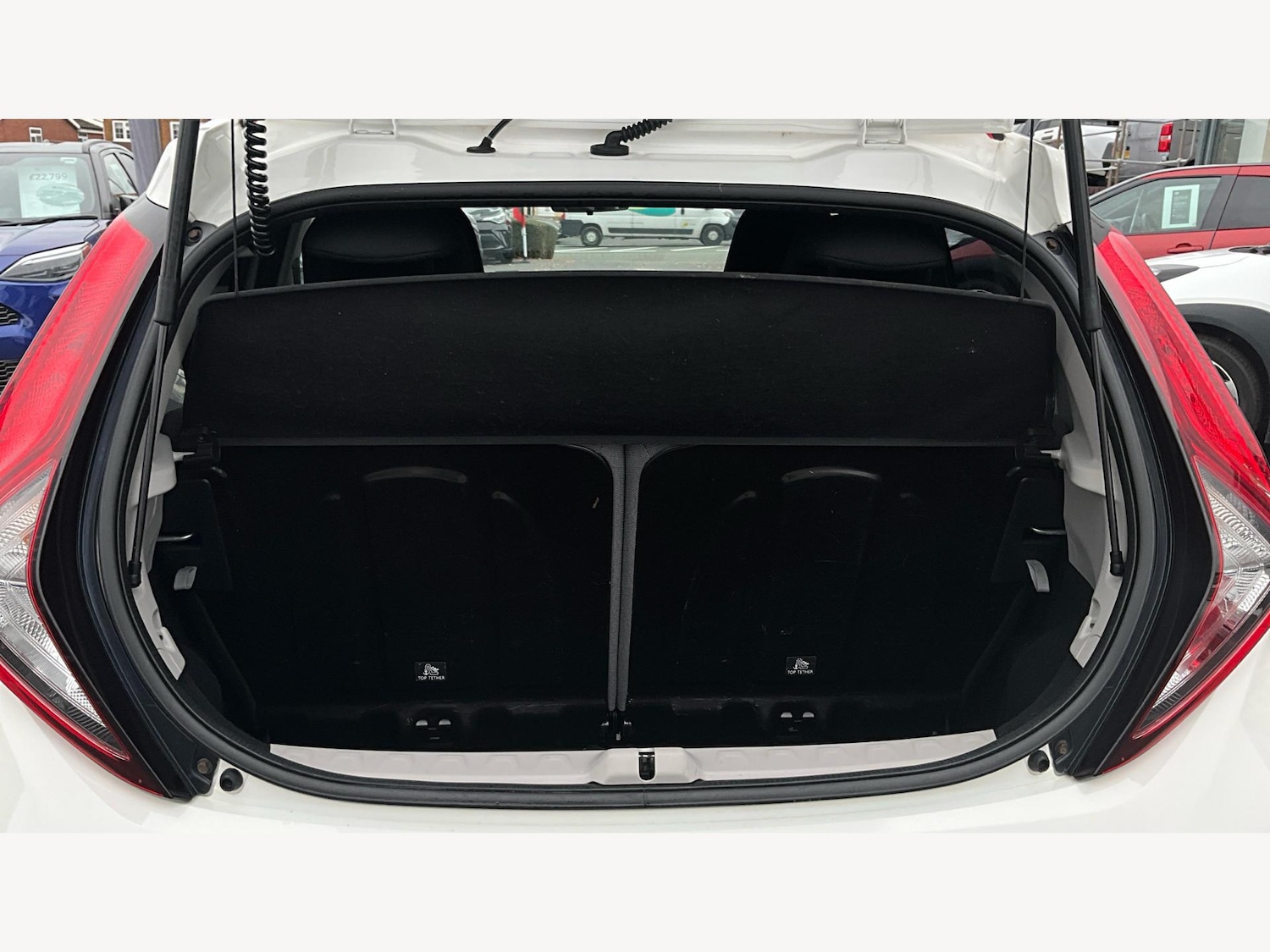 Used Toyota AYGO 2019 for sale - 76397925: Photo 16