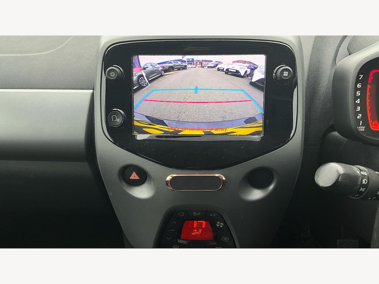 Used Toyota AYGO 2019 for sale - 76397925: Photo 33