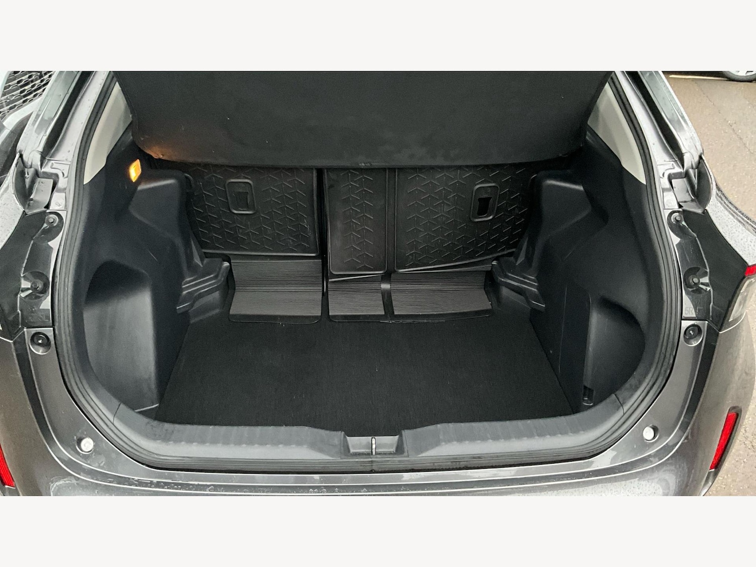 Used Toyota Yaris Cross 2023 for sale - 77162911: Photo 23