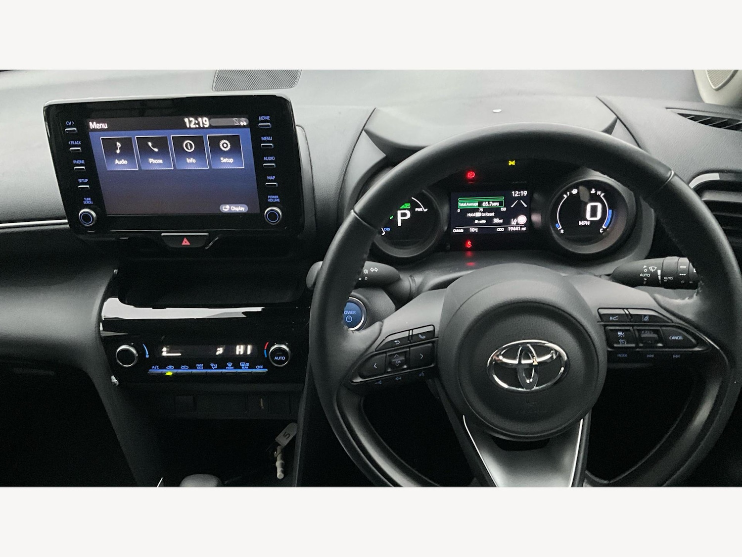 Used Toyota Yaris Cross 2023 for sale - 77162911: Photo 8