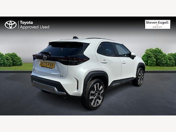 Used Toyota Yaris Cross 2025 for sale - 79374374: Photo