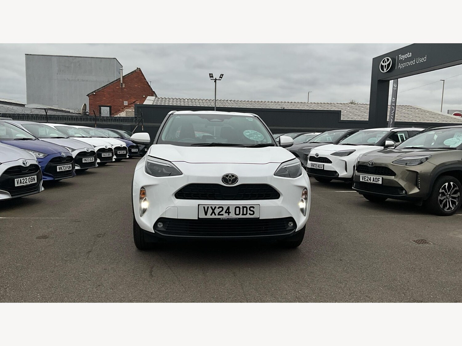 Used Toyota Yaris Cross 2024 for sale - 77454644: Photo 17