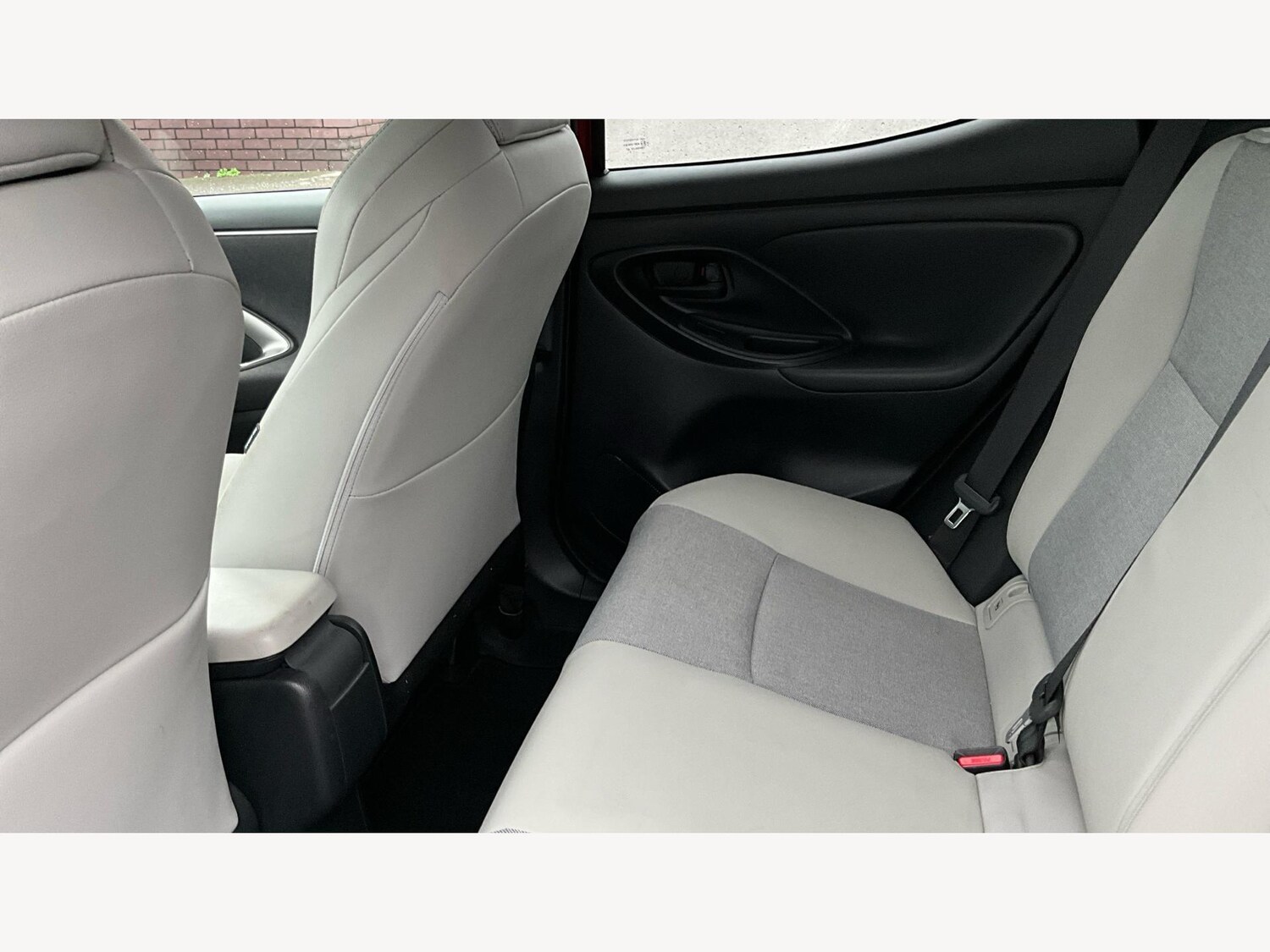 Used Toyota Yaris for sale - 77587025: Photo 15