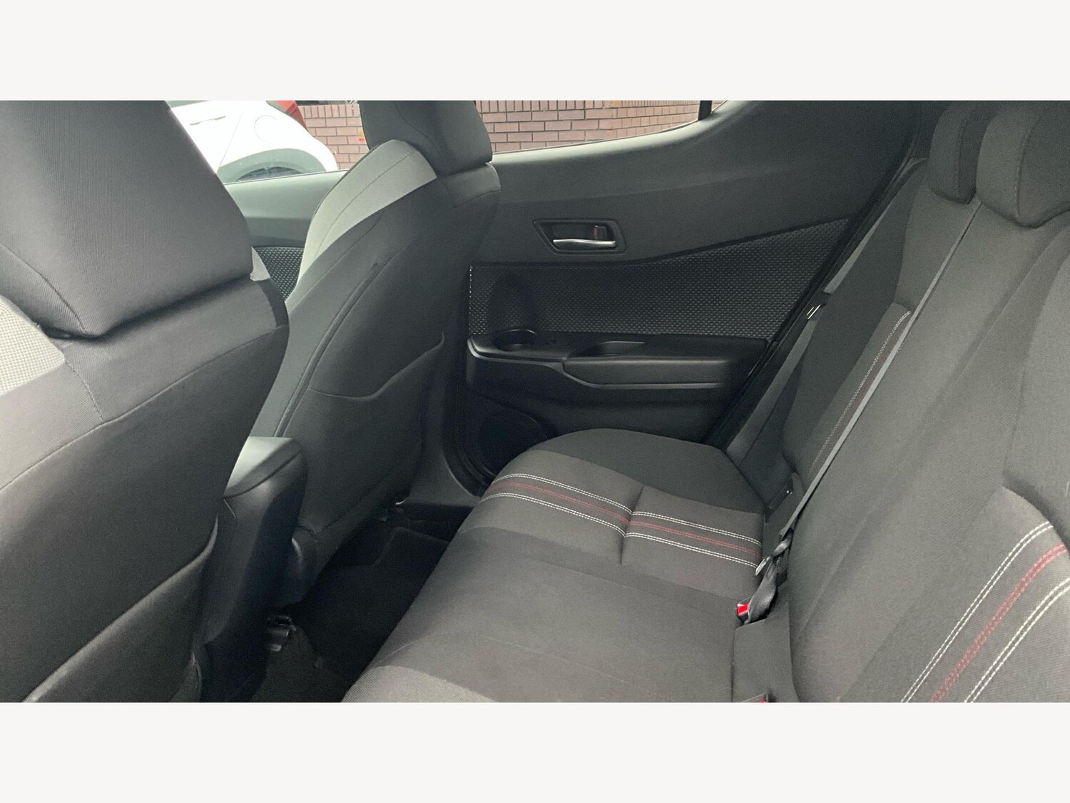 Used Toyota C-HR 2022 for sale - 76361353: Photo 15