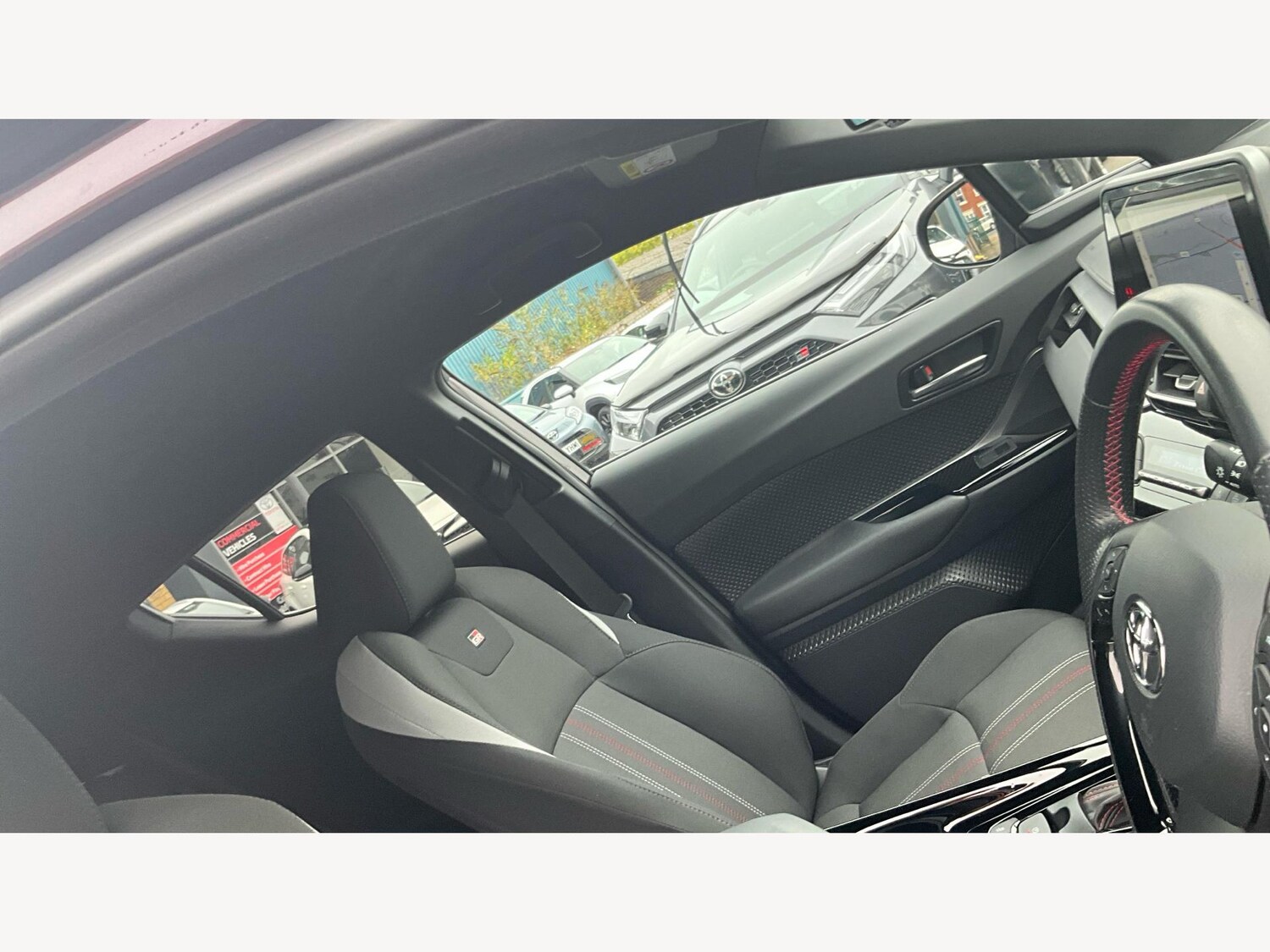 Used Toyota C-HR 2022 for sale - 76361353: Photo 24