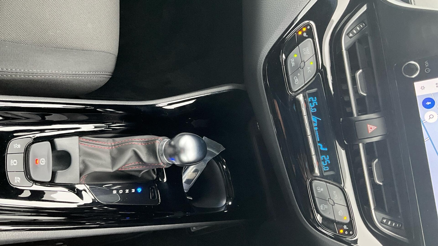 Used Toyota C-HR 2022 for sale - 76361353: Photo 40
