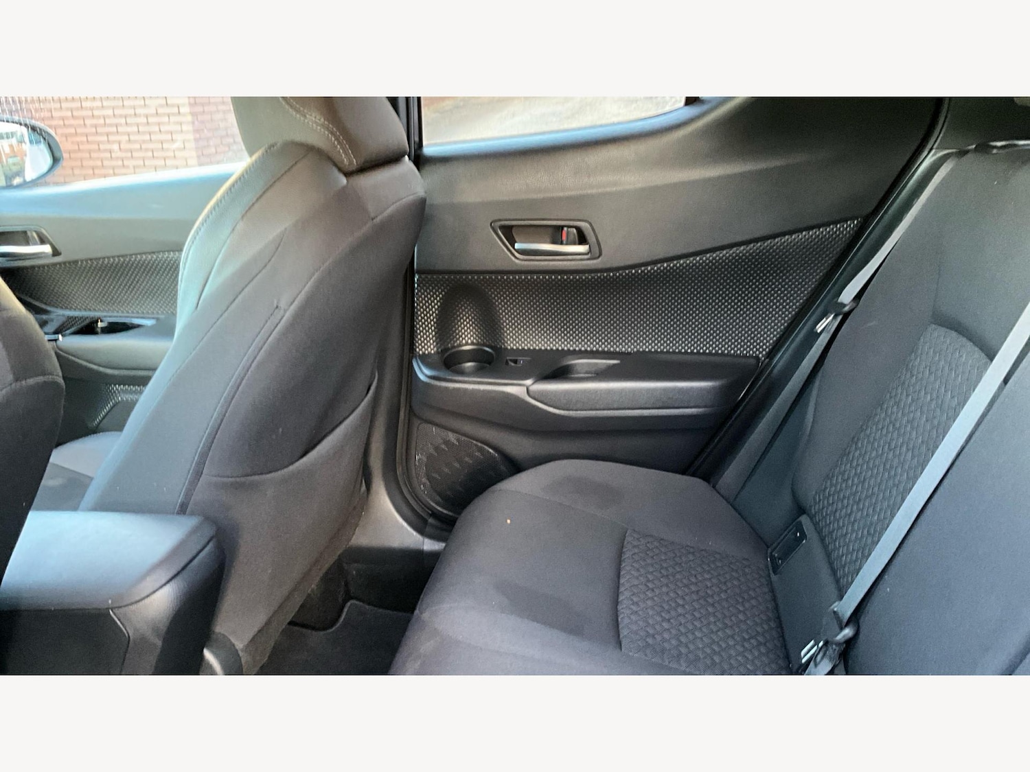 Used Toyota C-HR 2023 for sale - 77049780: Photo 15