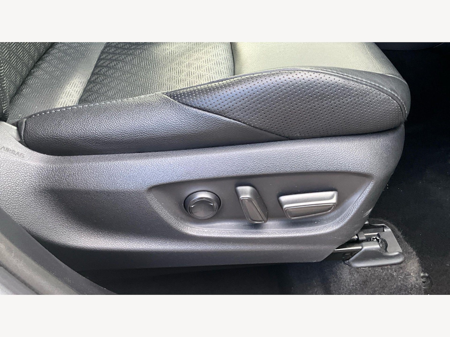 Used Toyota C-HR 2022 for sale - 78147970: Photo 37