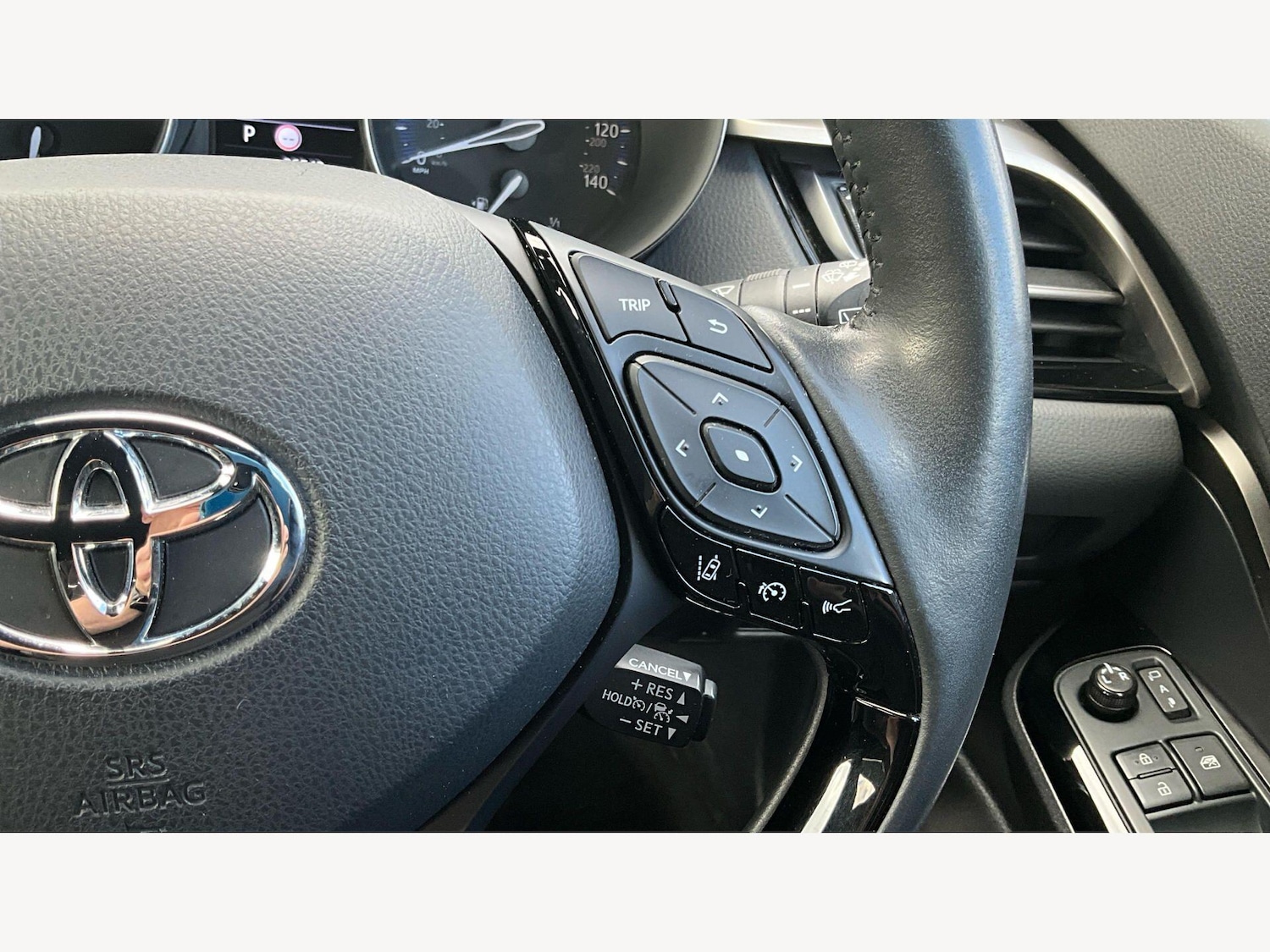 Used Toyota C-HR 2022 for sale - 78147970: Photo 42