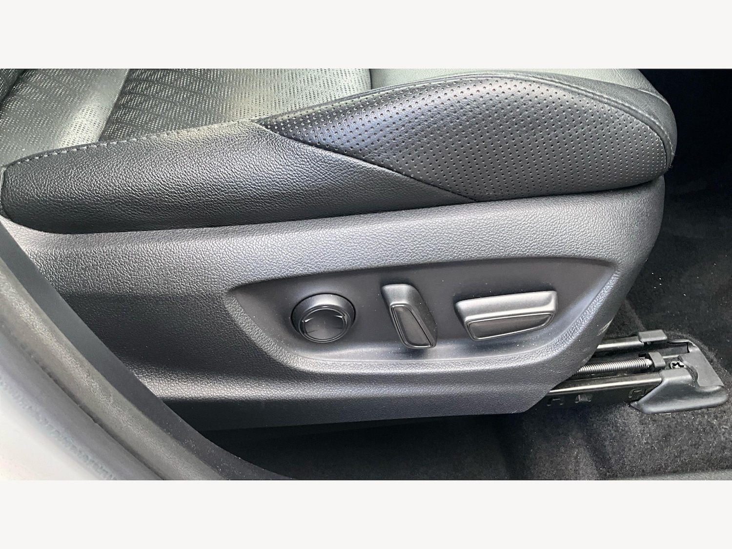 Used Toyota C-HR 2022 for sale - 78147970: Photo 46