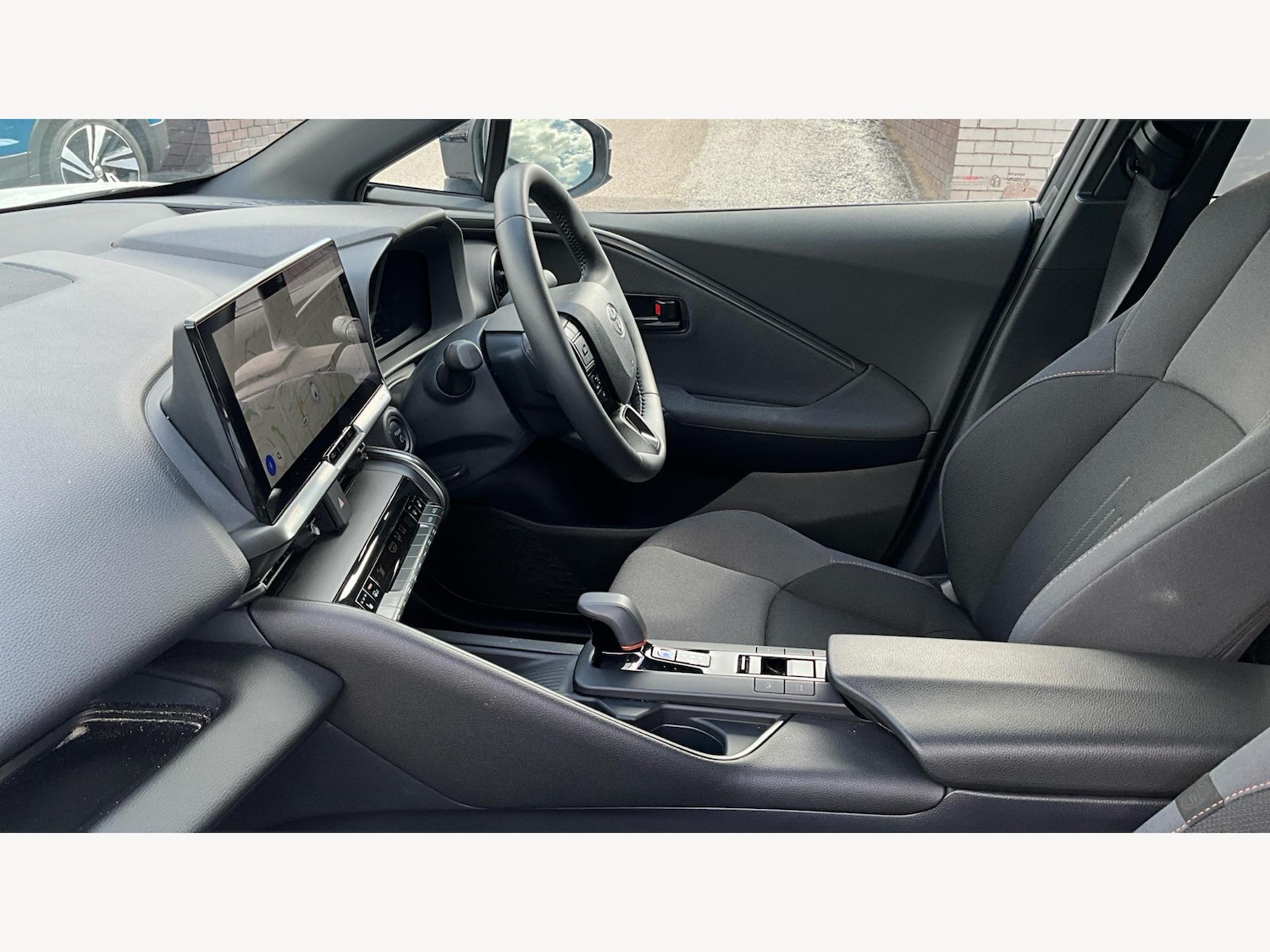 Used Toyota C-HR 2024 for sale - 76632634: Photo 12