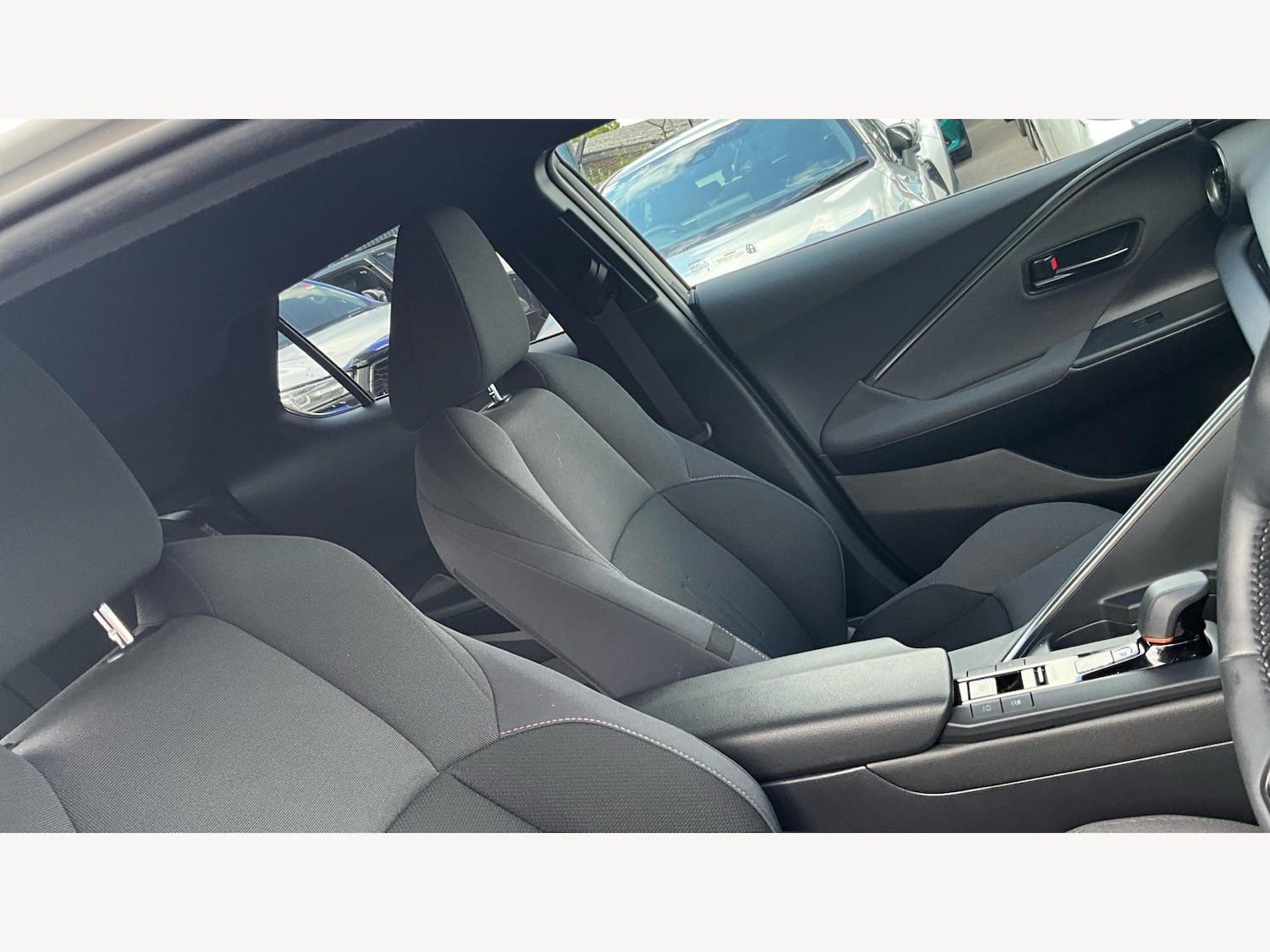 Used Toyota C-HR 2024 for sale - 76632634: Photo 22