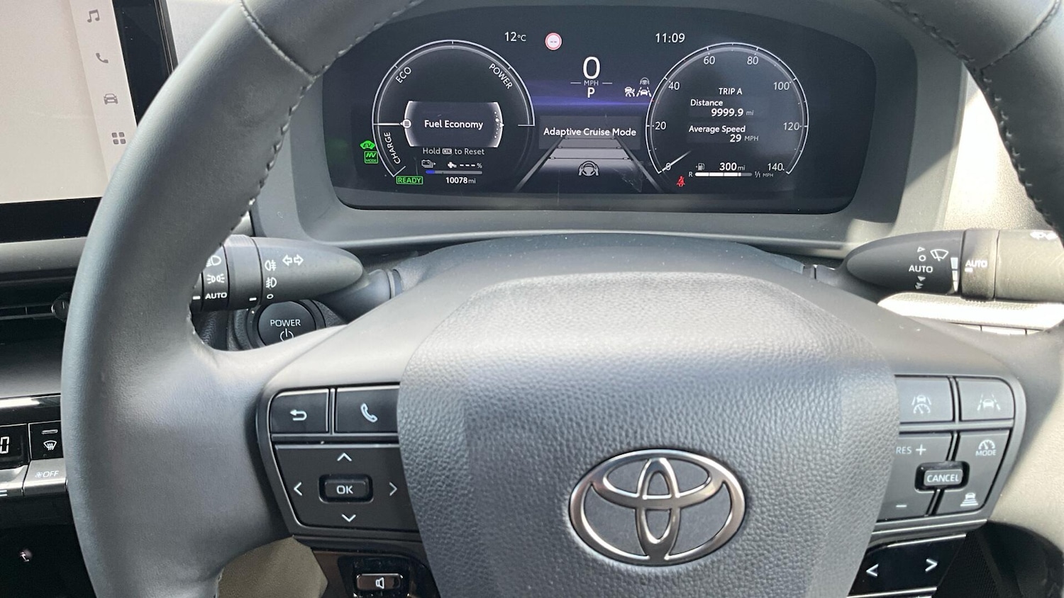 Used Toyota C-HR 2024 for sale - 76632634: Photo 66