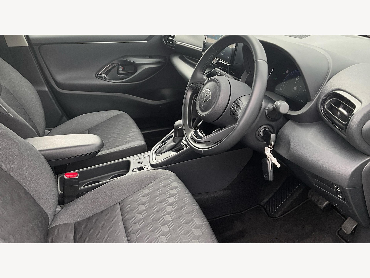 Used Toyota Yaris 2024 for sale - 76408602: Photo 13