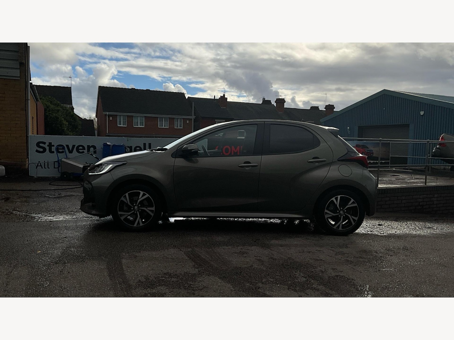 Used Toyota Yaris 2024 for sale - 76408602: Photo 19