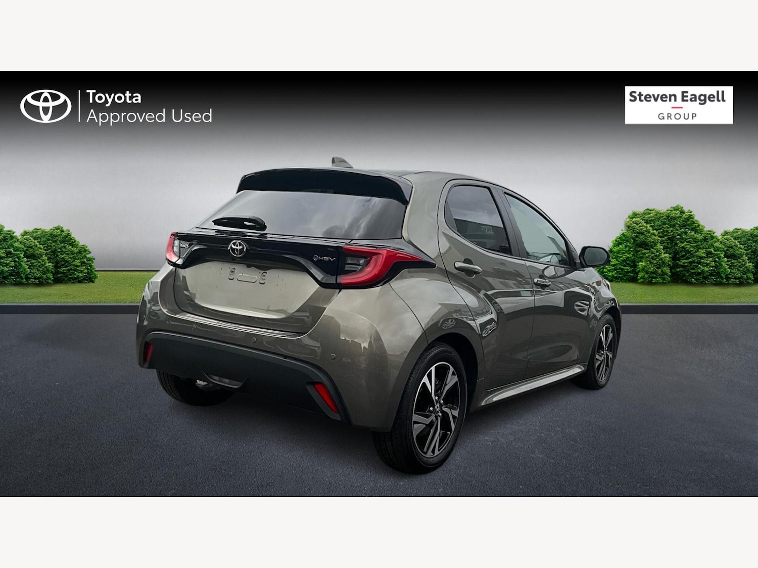 Used Toyota Yaris 2024 for sale - 76408602: Photo 2