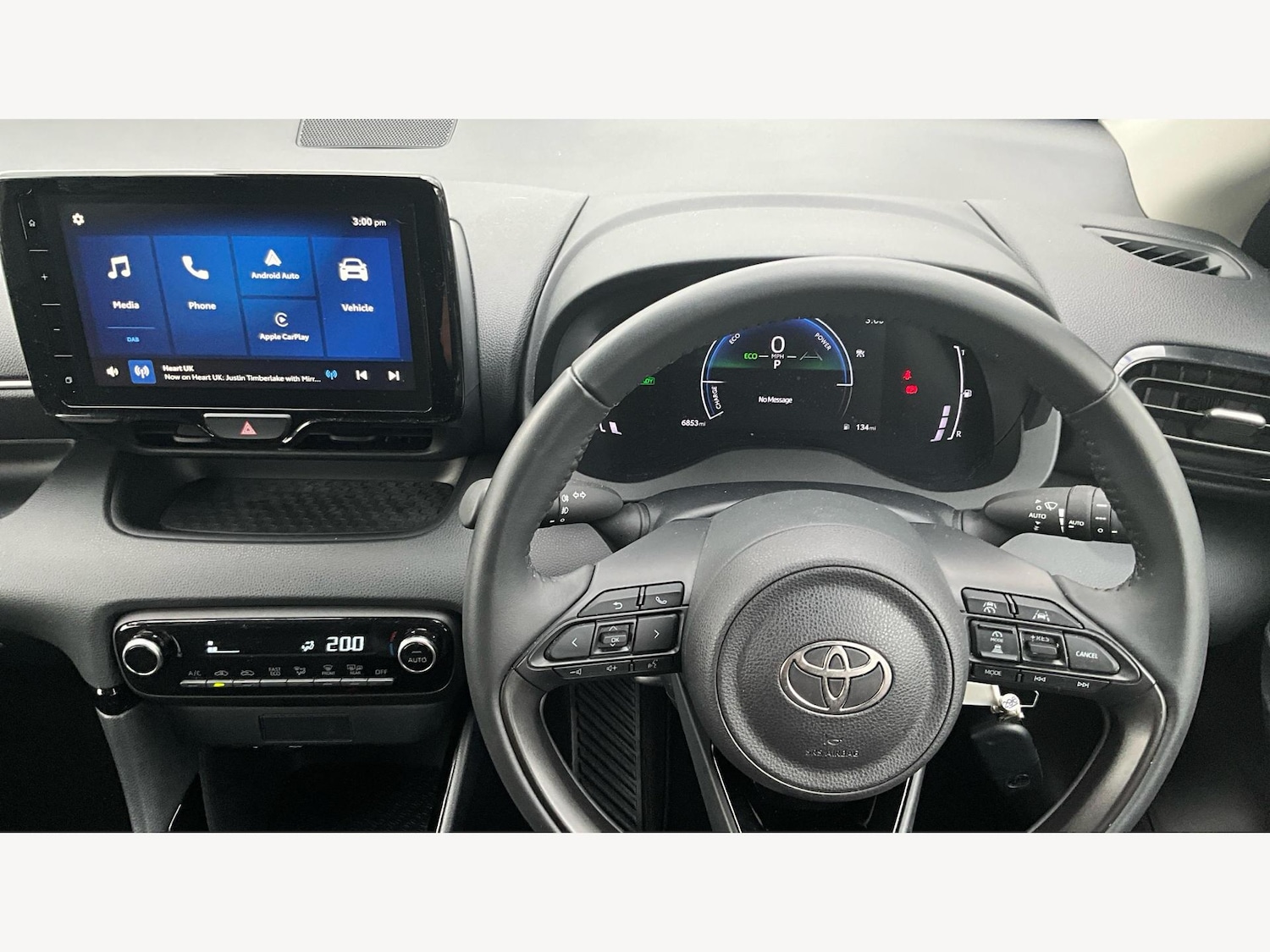 Used Toyota Yaris 2024 for sale - 76408602: Photo 8