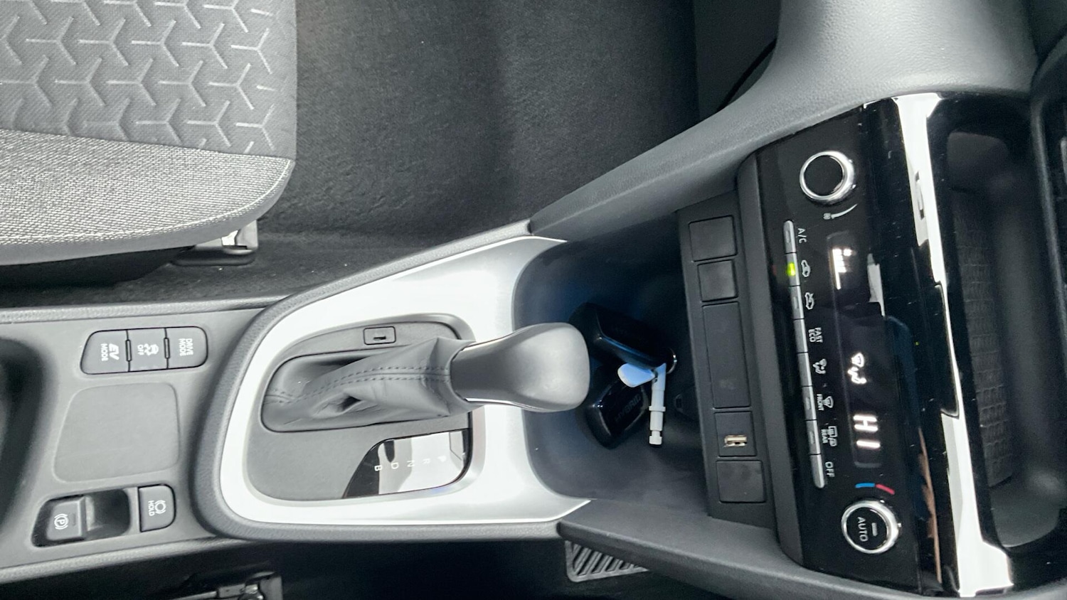 Used Toyota Yaris Cross 2023 for sale - 76446568: Photo 46