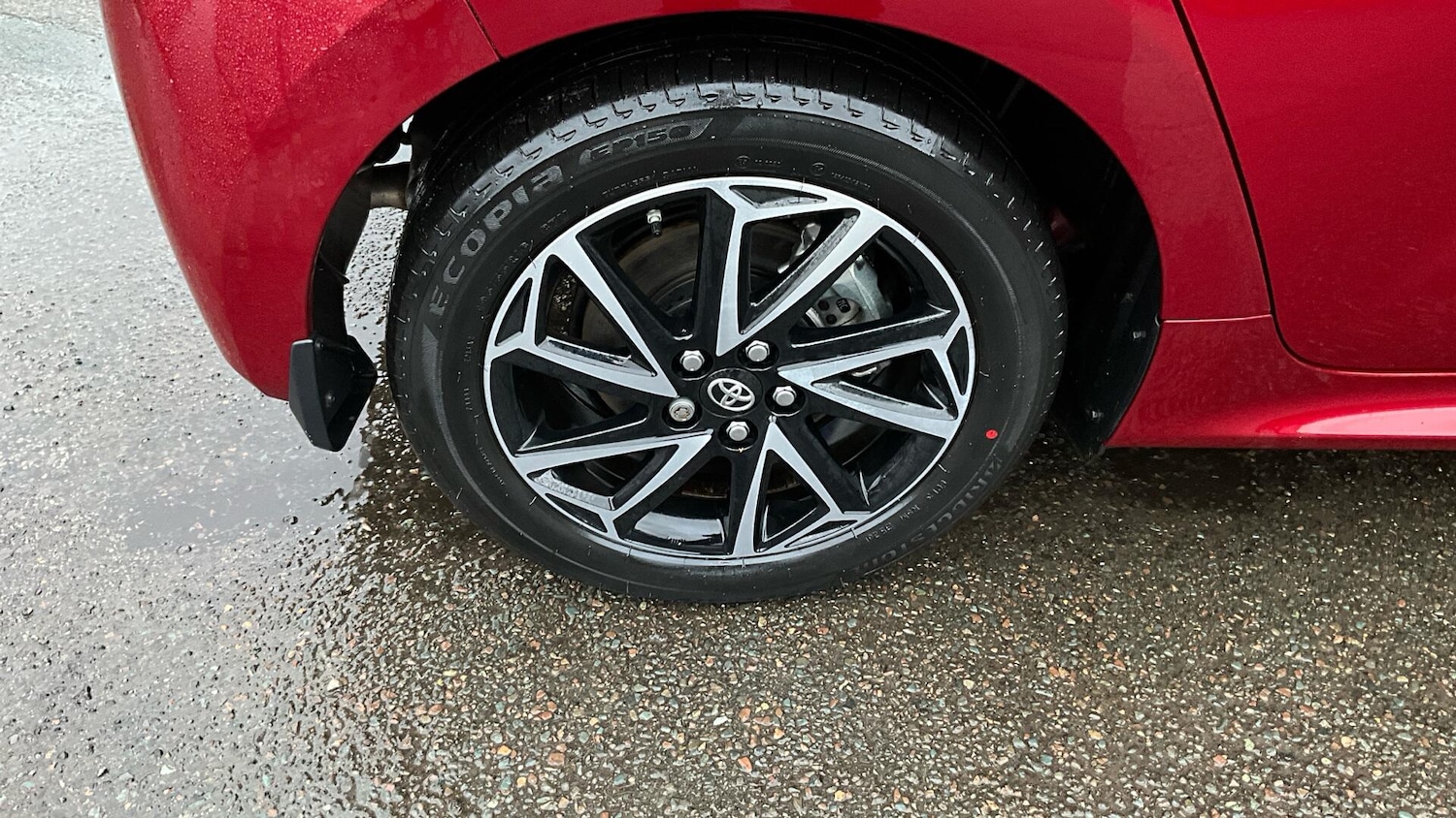 Used Toyota Yaris 2021 for sale - 77359280: Photo 37