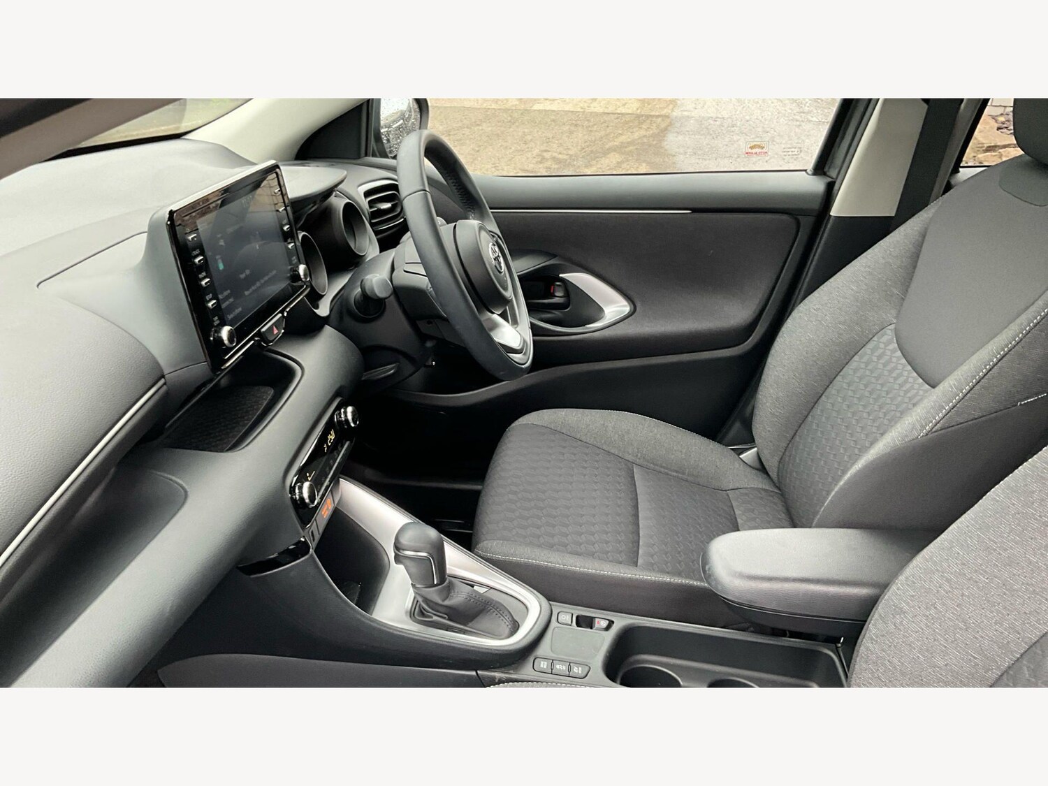 Used Toyota Yaris for sale - 77752993: Photo 12