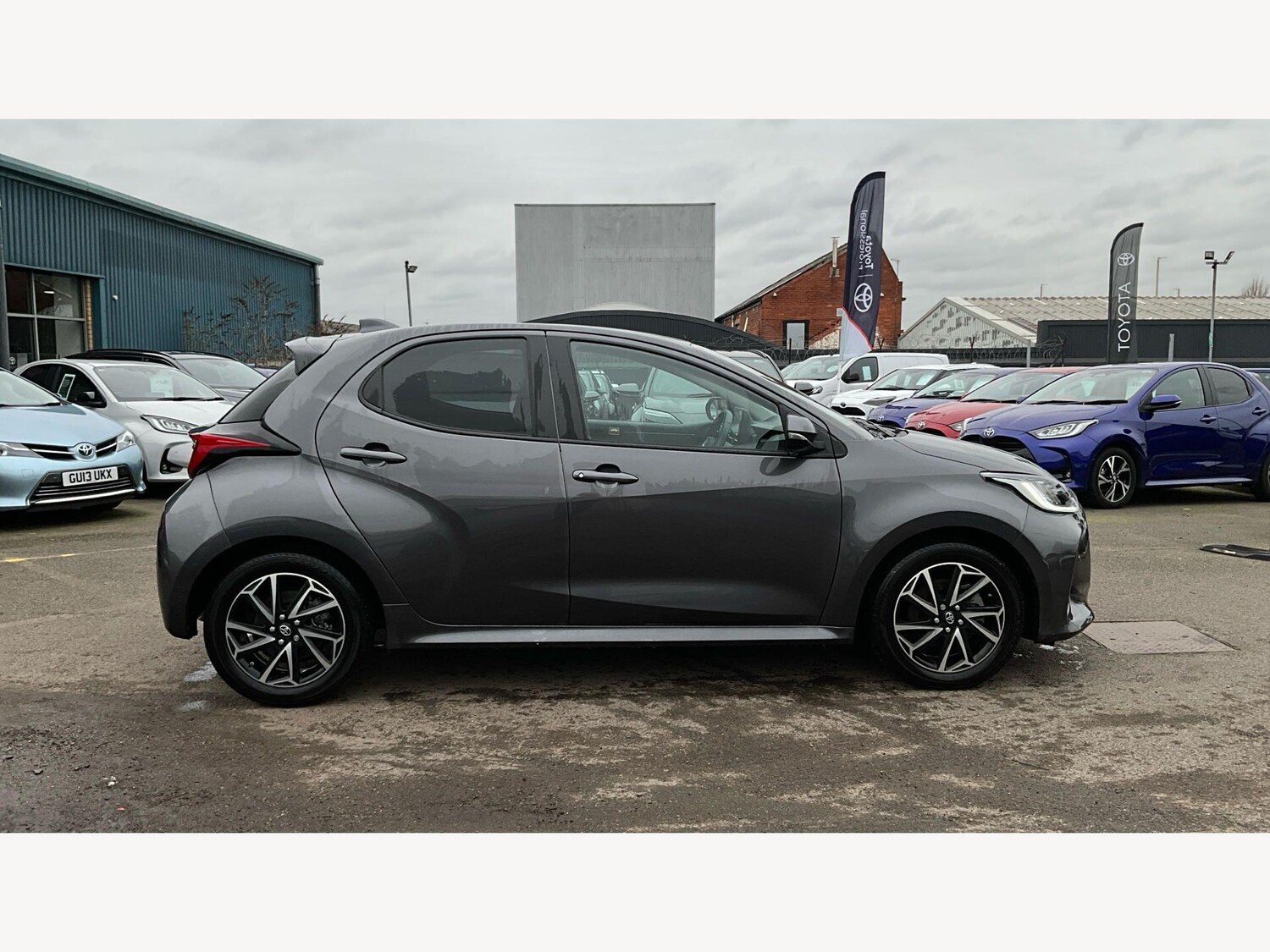 Used Toyota Yaris for sale - 77752993: Photo 18