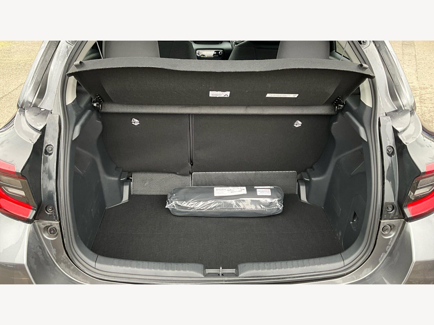 Used Toyota Yaris for sale - 77752993: Photo 23