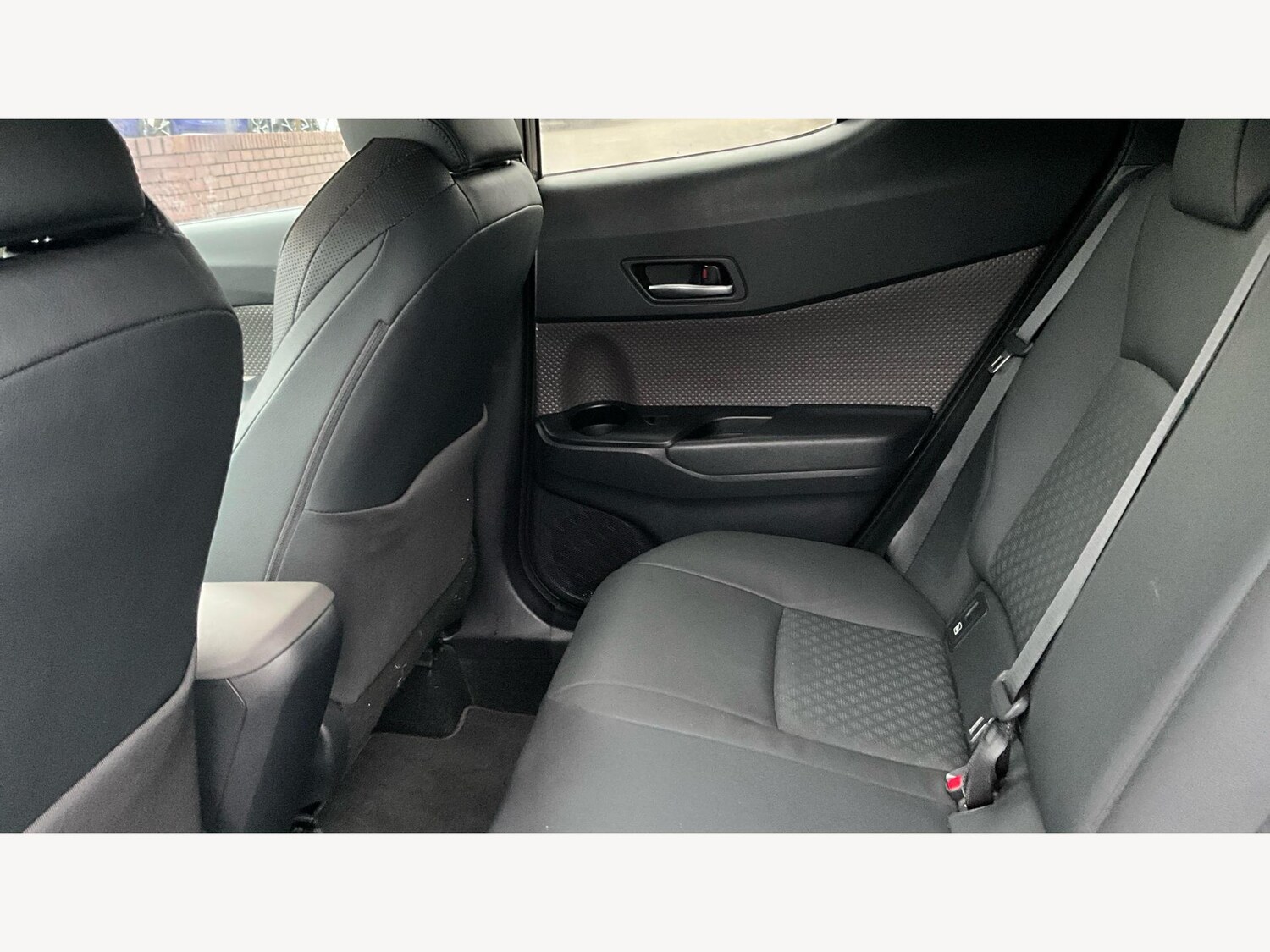 Used Toyota C-HR 2022 for sale - 77238054: Photo 15