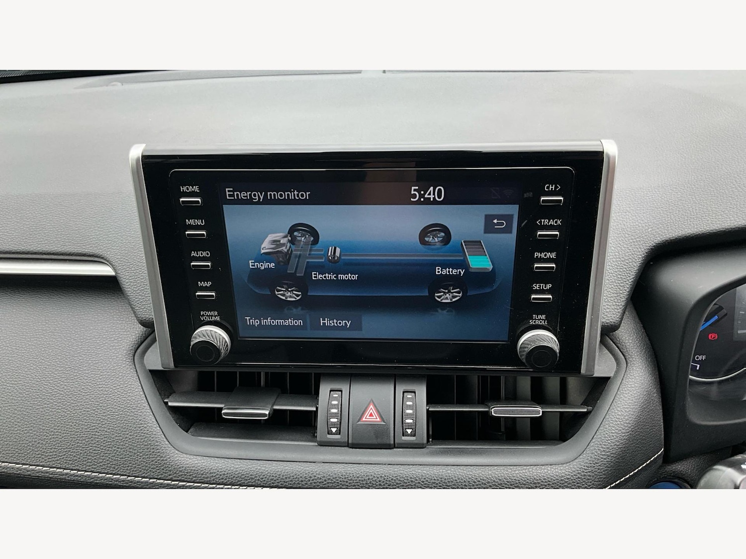 Used Toyota RAV4 2021 for sale - 76174630: Photo 30