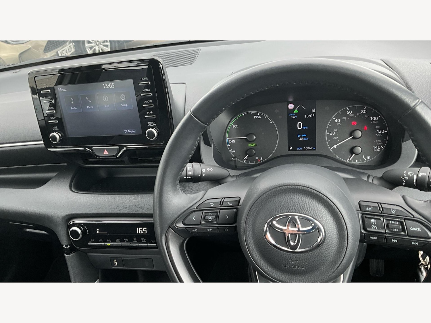 Used Toyota Yaris 2024 for sale - 76408491: Photo 10