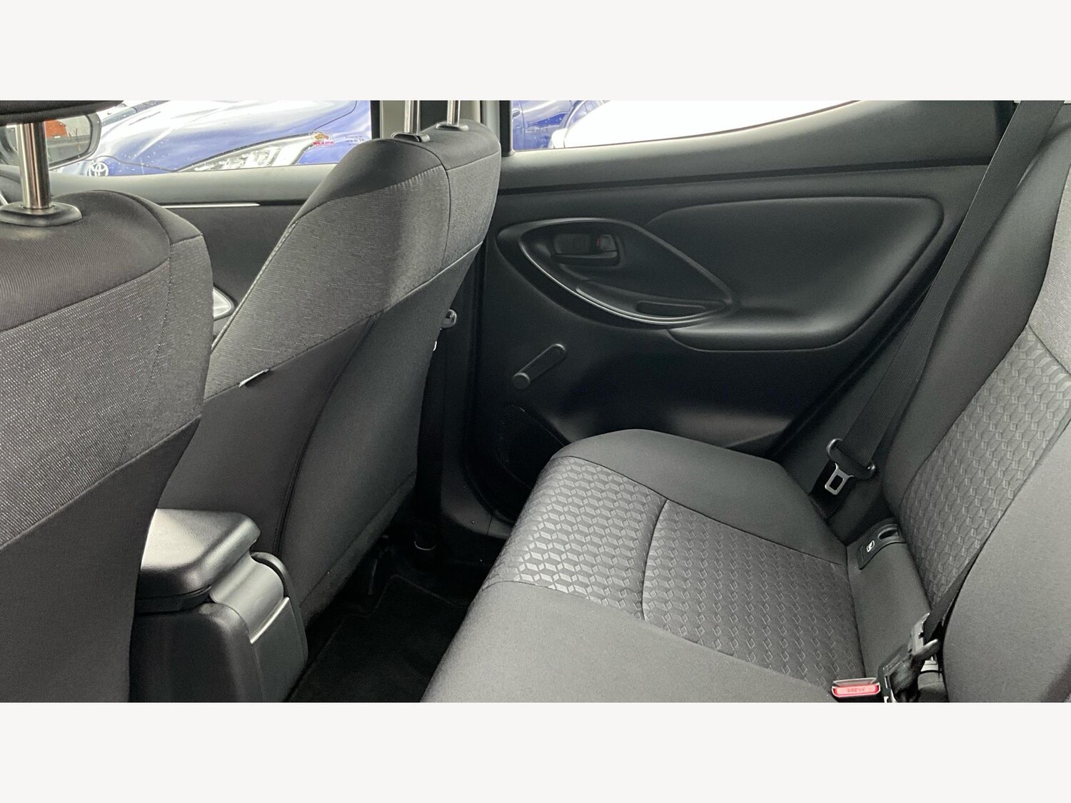 Used Toyota Yaris 2024 for sale - 76408491: Photo 15
