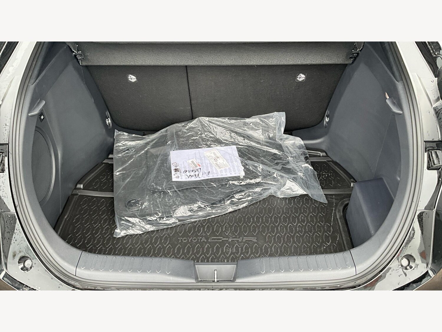 Used Toyota C-HR 2023 for sale - 76042093: Photo 23