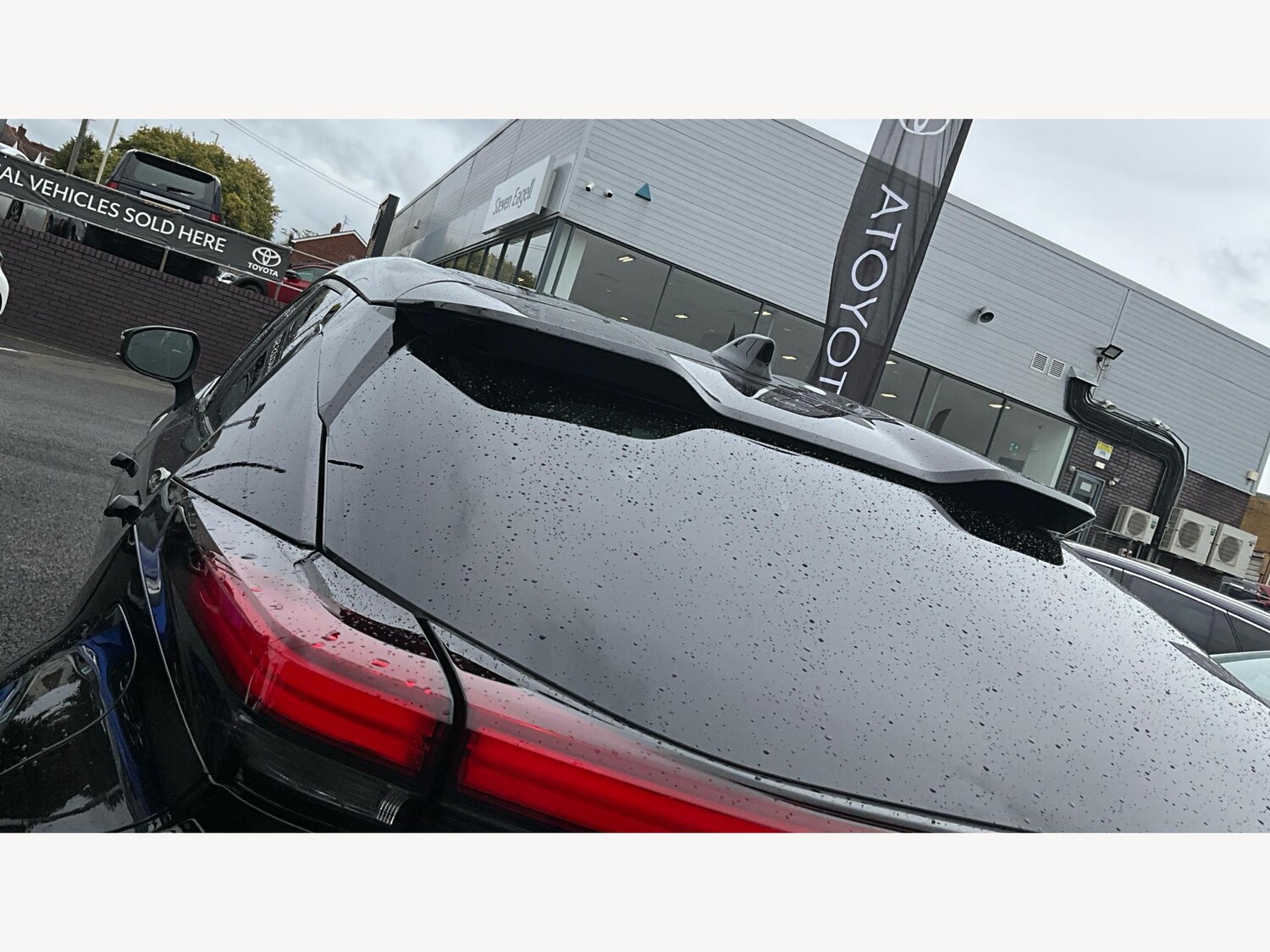 Used Toyota C-HR 2023 for sale - 76042093: Photo 28