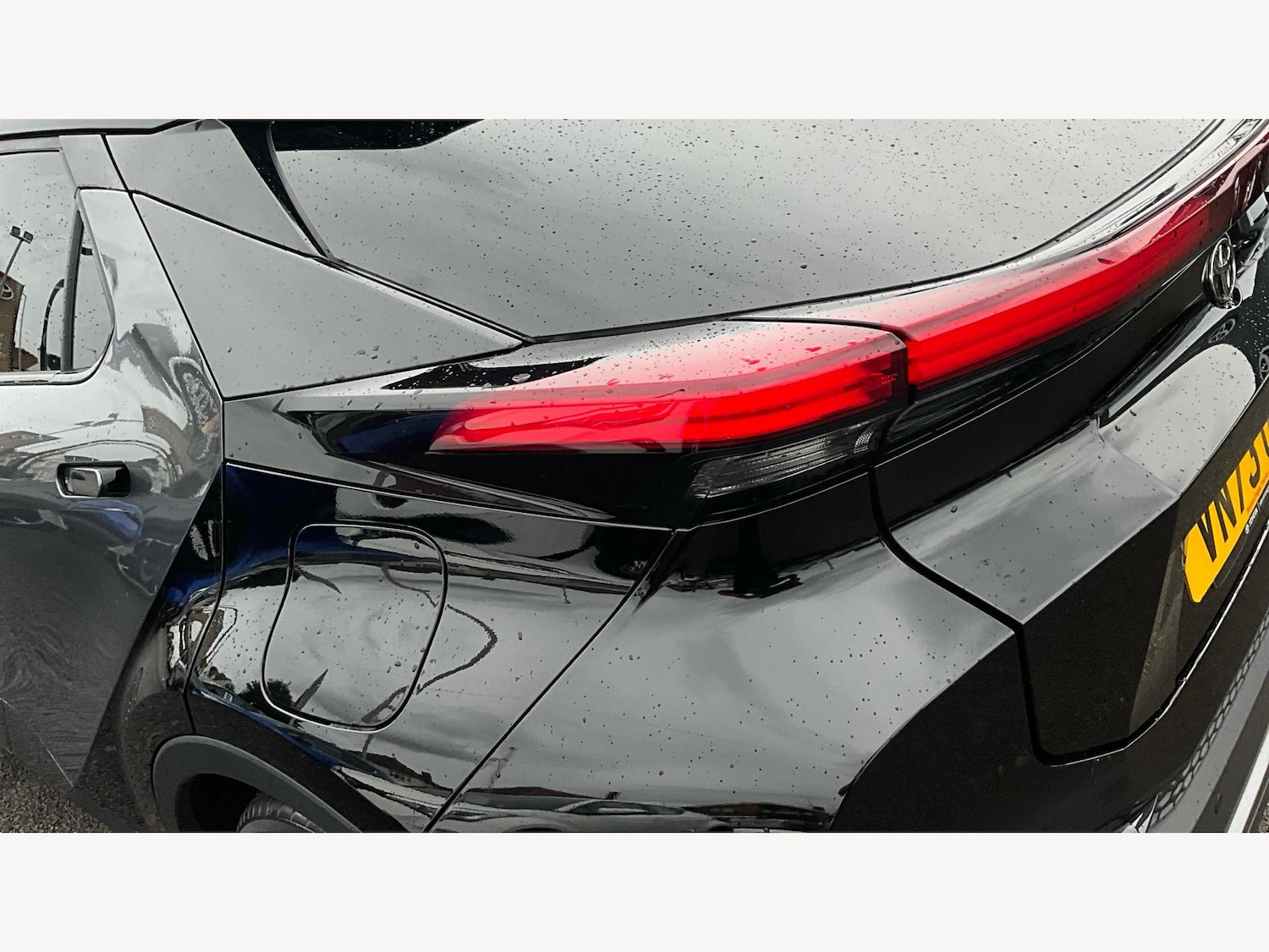 Used Toyota C-HR 2023 for sale - 76042093: Photo 38