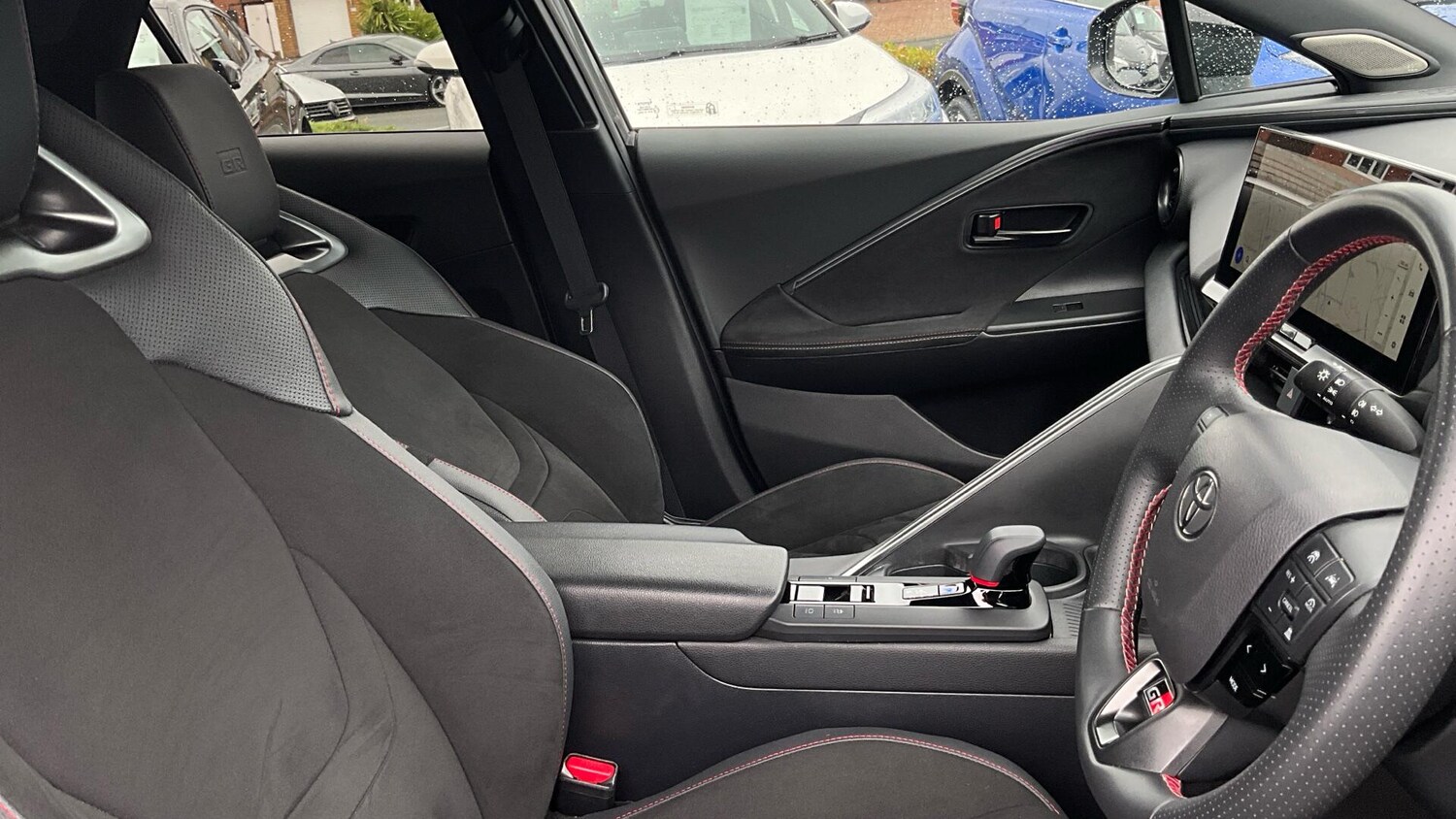 Used Toyota C-HR 2023 for sale - 76042093: Photo 47