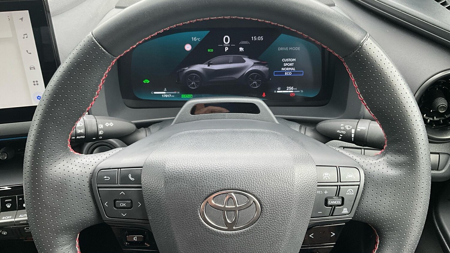 Used Toyota C-HR 2023 for sale - 76042093: Photo 62