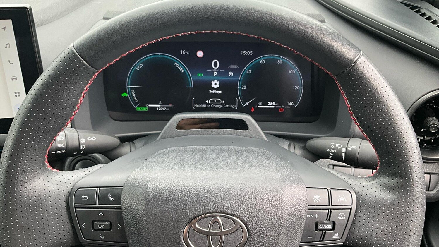 Used Toyota C-HR 2023 for sale - 76042093: Photo 65