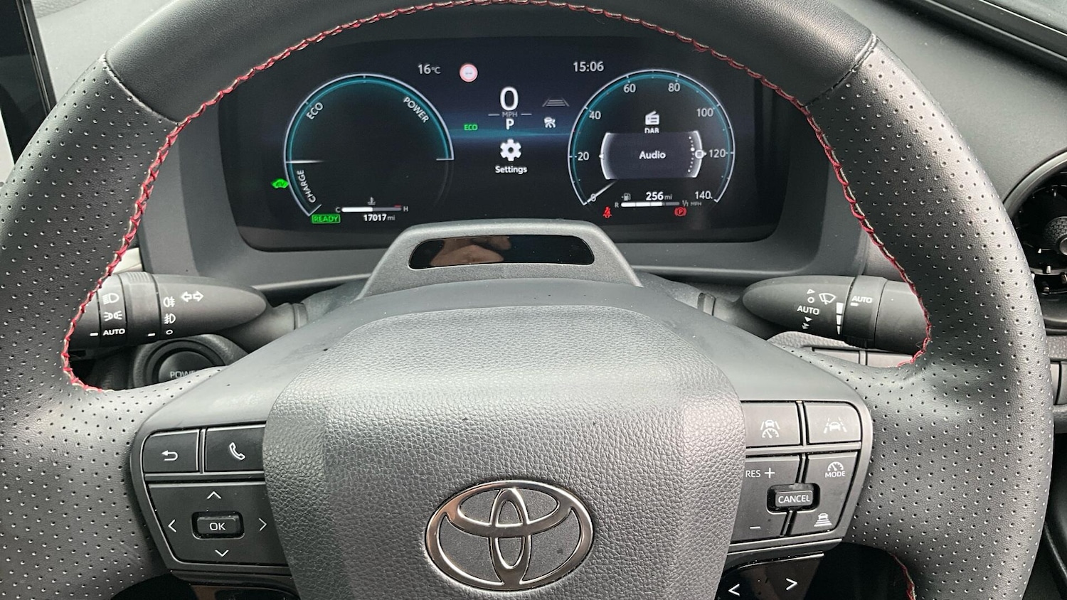 Used Toyota C-HR 2023 for sale - 76042093: Photo 67