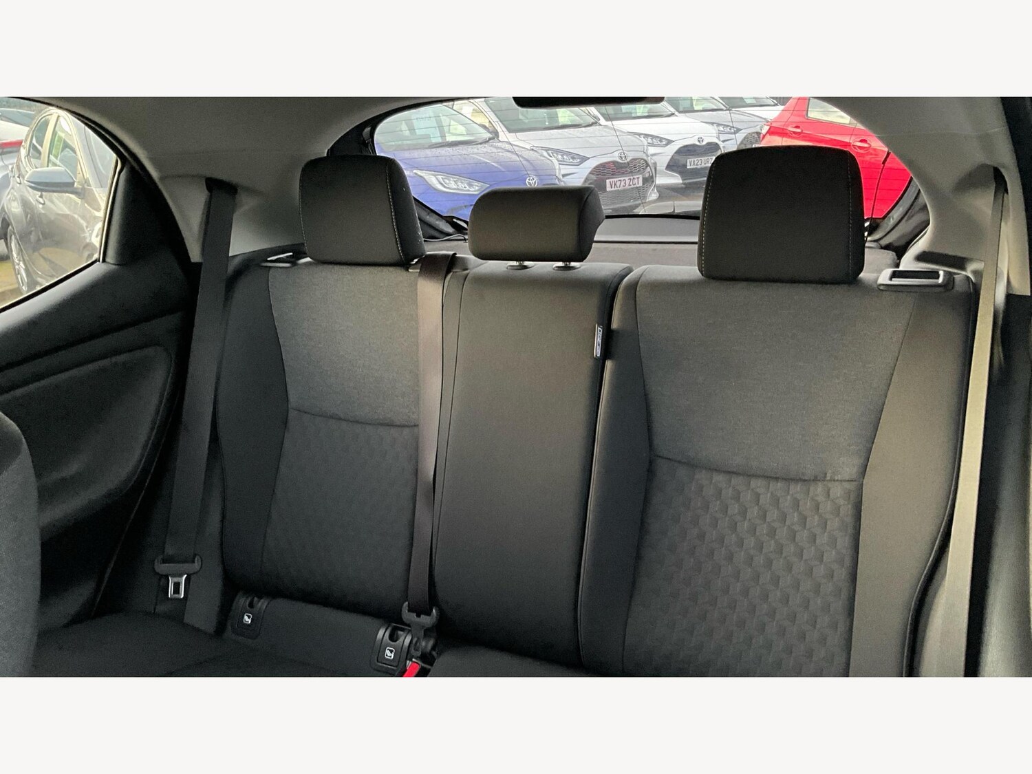 Used Toyota Yaris 2021 for sale - 76689730: Photo 26