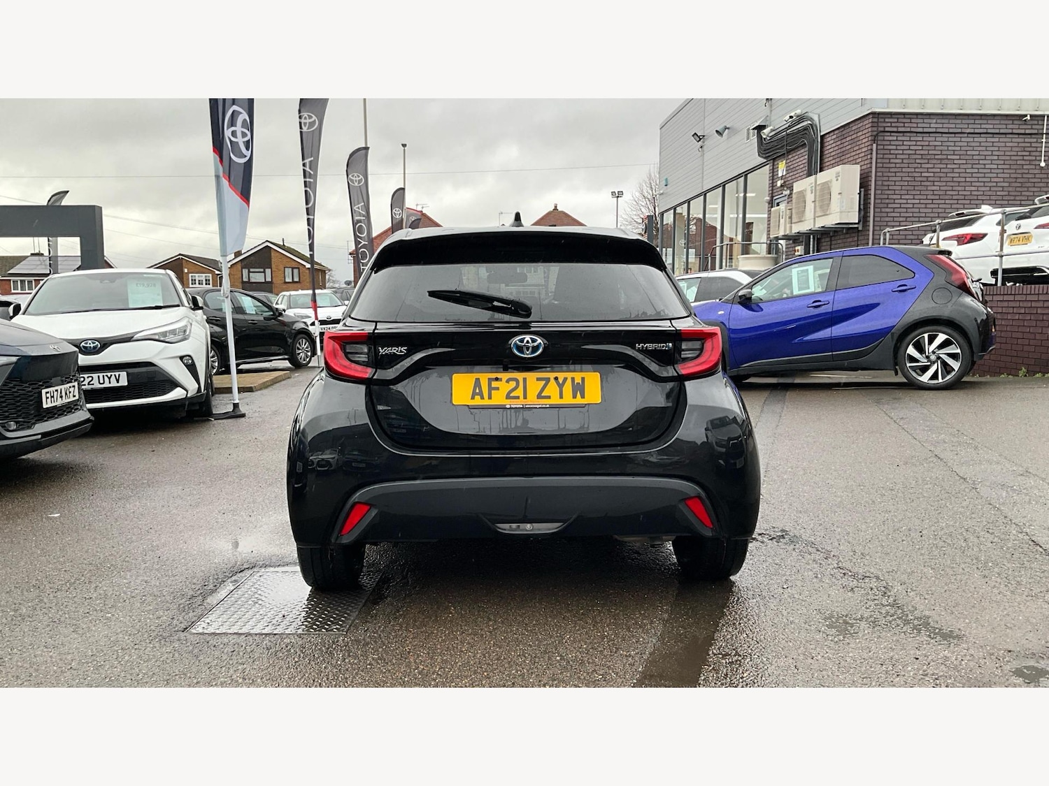 Used Toyota Yaris 2021 for sale - 77343963: Photo 21