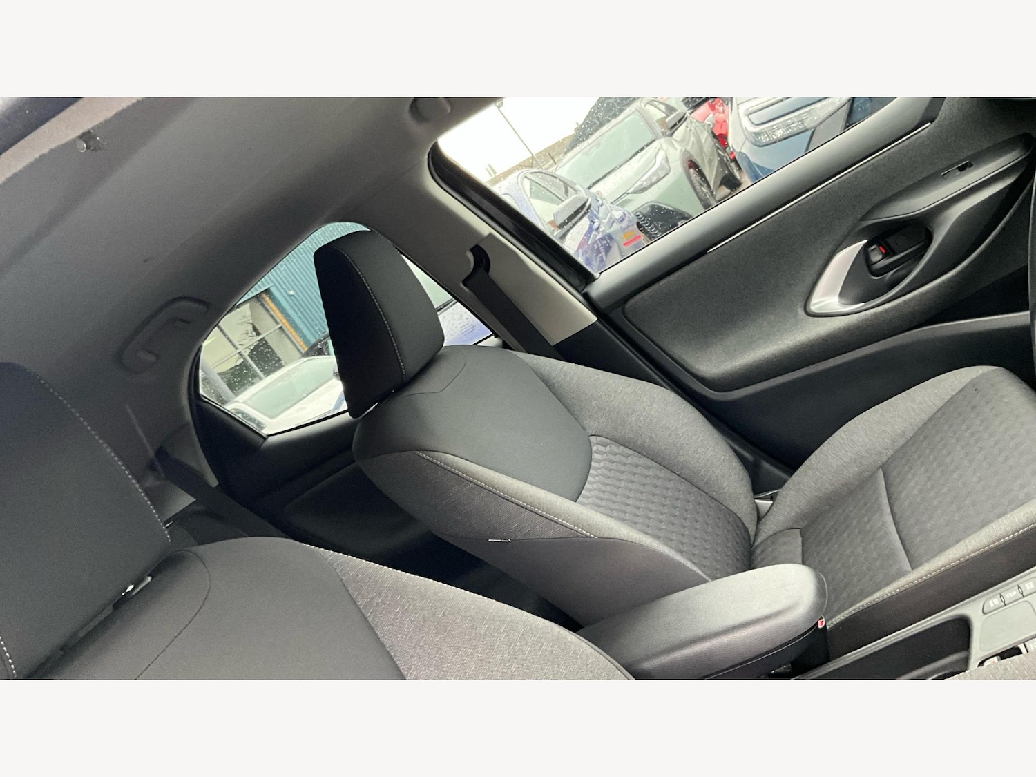 Used Toyota Yaris 2021 for sale - 77343963: Photo 24