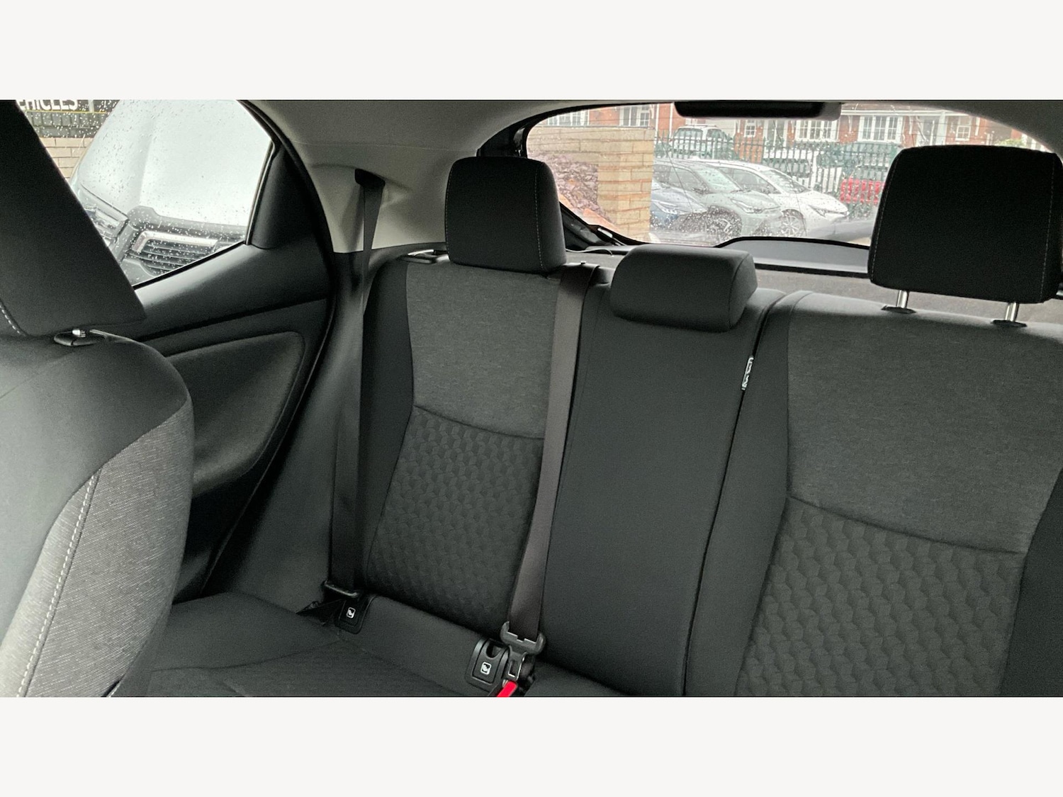 Used Toyota Yaris 2021 for sale - 77343963: Photo 25