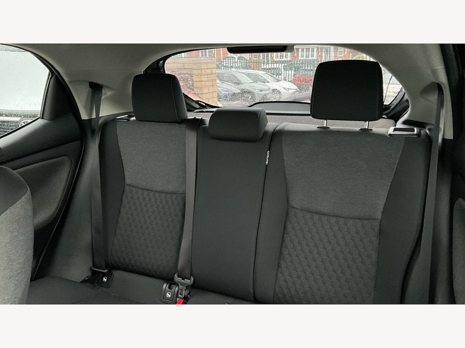 Used Toyota Yaris 2021 for sale - 77343963: Photo 26
