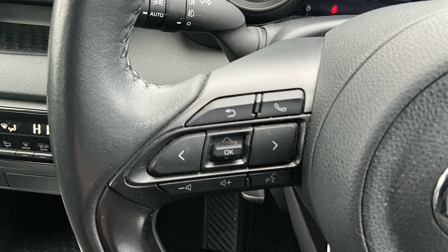 Used Toyota Yaris 2021 for sale - 77343963: Photo 44