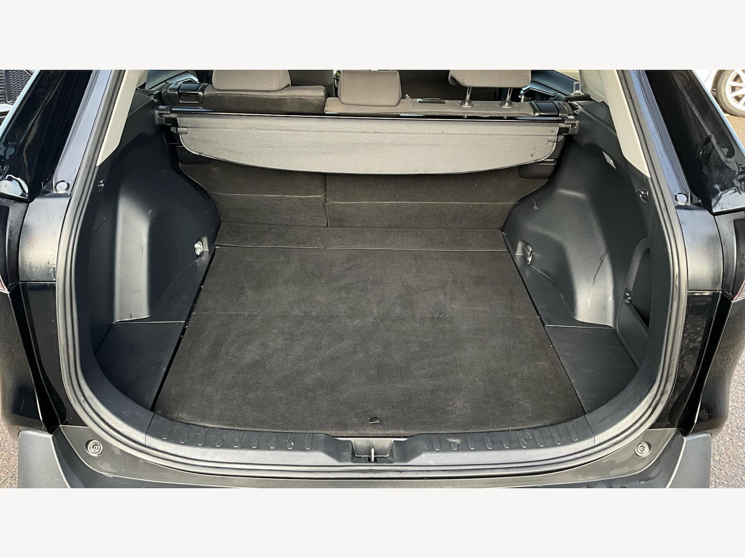 Used Toyota RAV4 2019 for sale - 77131893: Photo 23