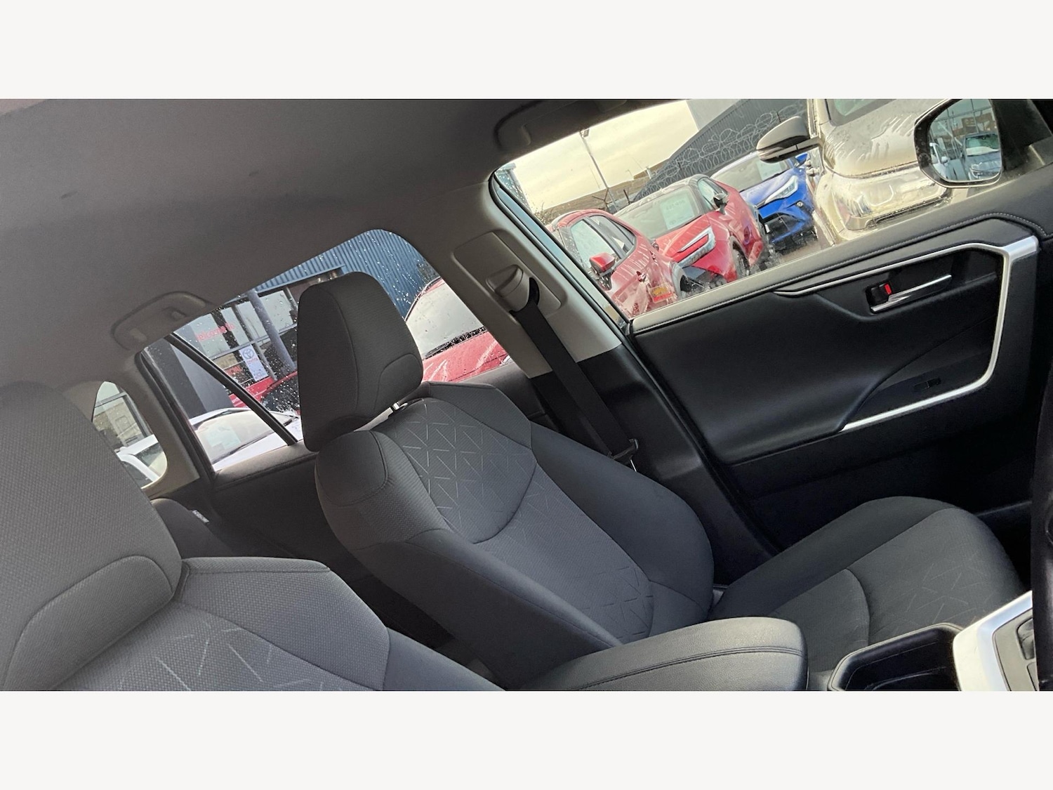 Used Toyota RAV4 2019 for sale - 77131893: Photo 24