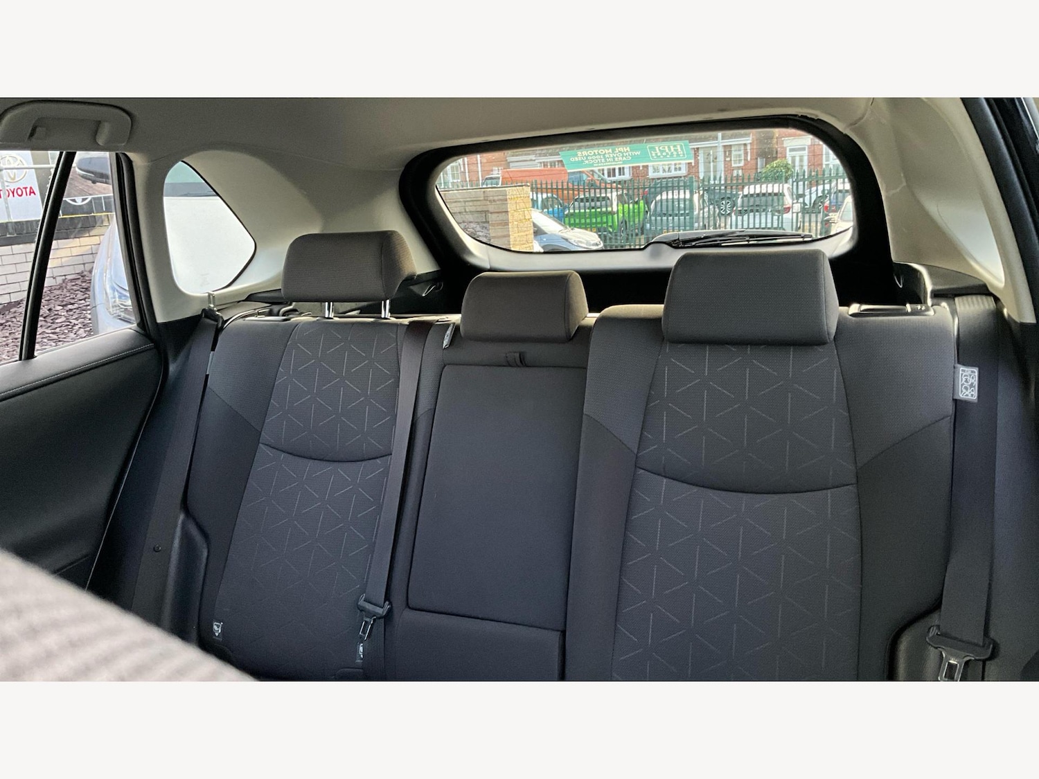 Used Toyota RAV4 2019 for sale - 77131893: Photo 26