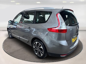 Used Renault Grand Scenic 2014 for sale - 78242134: Photo