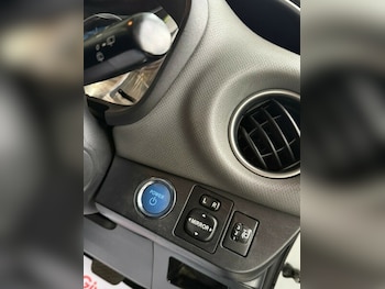 Used Toyota Yaris 2015 for sale - 78316171: Photo