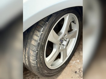 Used Volvo V60 2013 for sale - 78469103: Photo