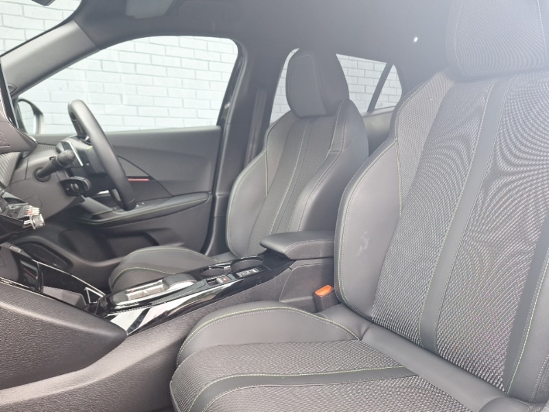 Used Peugeot 2008 2024 for sale - 76815818: Photo 5